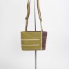 dutch design tas met verstelbare schouderband bruin olijfgroen creme met ritssluiting ontwerp Krista