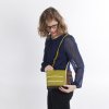 bruin leren tas met olijfgroen met verstelbare schouderband en rits - praktisch in gebruik van ontwe