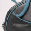 detail luxe leren tas donkergrijs leer met turquoise bies.jpg