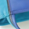 leren tas detail schouderband tas met rits Kristas tassen Helsinki medium.jpg