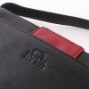 detail leren tas Krista van Dijk logo zwart felrood leer.jpg