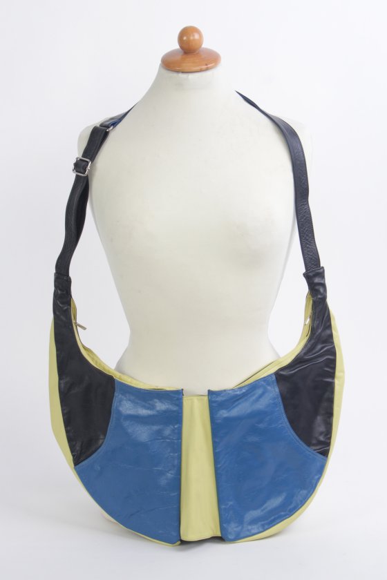 luxe leren design tas met verstelbare schouderband zwart blauw limoengroen met broekzakken.jpg