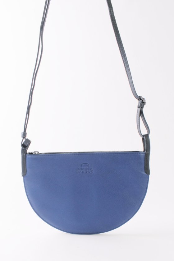 Peru blauw-donkergrijs 1.jpg